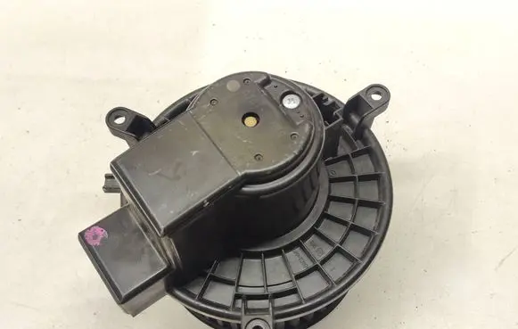Chrysler Voyager Heater fan/blower 0701132570 AY2727000282 2727000282