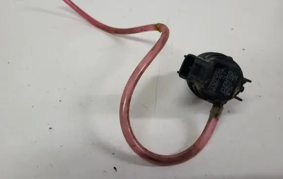 Toyota RAV 4 (XA30) Windscreen/windshield washer pump 8533060160