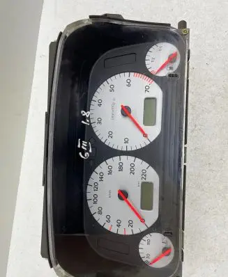 Volkswagen Golf III Speedometer (instrument cluster) 6169633104 1H0919861BX 1J6863719