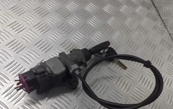 Volkswagen PASSAT B5.5 Ignition lock 4B0905851B
