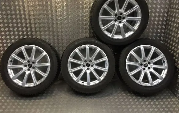 Audi Q7 4L R16 alloy rim 4M0601025AE