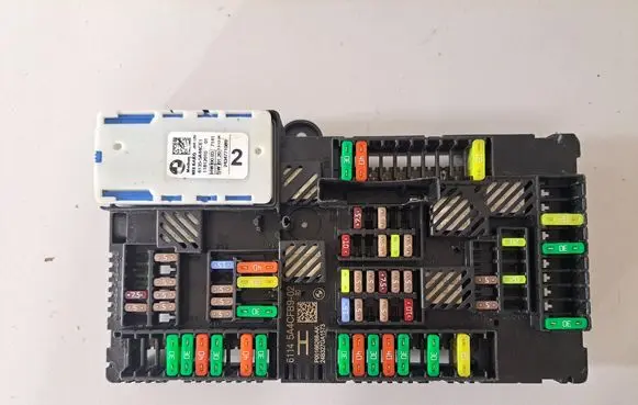 BMW i4 Fuse box set 5A4CFB9 5A44CE1
