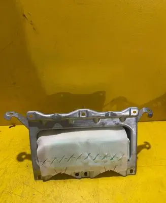 Ford Focus Passenger airbag 6M51-A042B84-AB