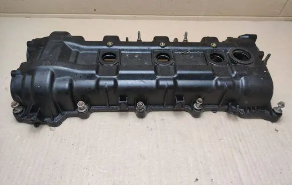 Jeep Cherokee Rocker cam cover 05184068AK