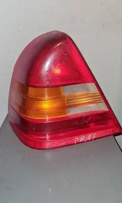 Mercedes-Benz C W202 Rear/tail lights 2028200164