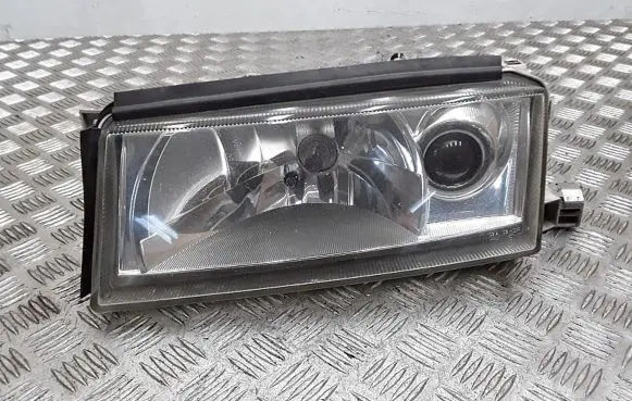 Skoda Octavia Mk1 (1U) Headlight/headlamp 24608500