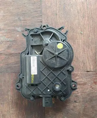 Audi A8 S8 D3 4E Front door lock 4E0837059