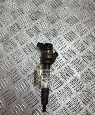 BMW 3 F30 F35 F31 Fuel injector 0445110616 781070206
