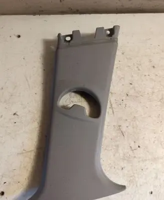 BMW 1 E81 E87 (B) pillar trim (top) 7070244