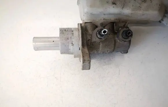 Toyota Auris 150 Master brake cylinder