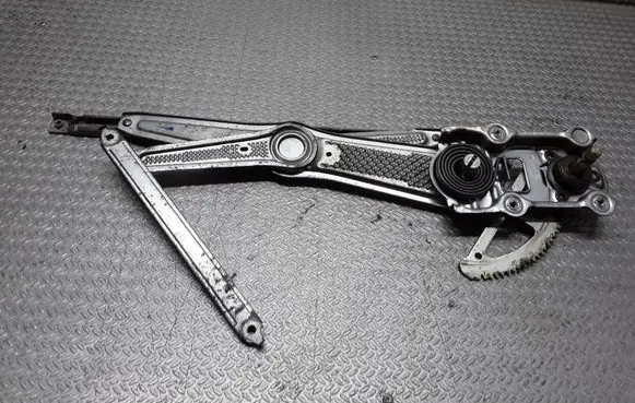 Toyota Yaris Verso Front door manual window regulator 