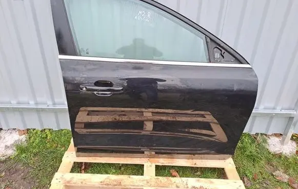 Ford Focus Front door