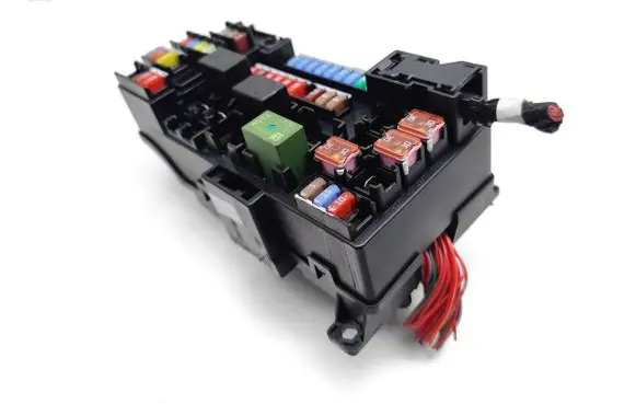 Opel Mokka X Fuse module 121092612 140111445