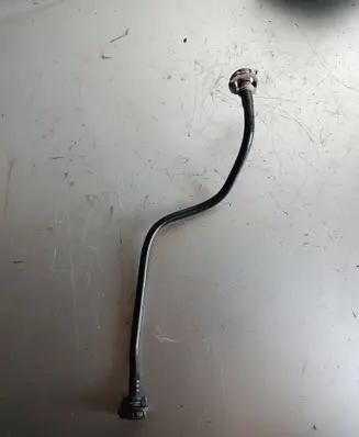 Engine coolant pipe/hose