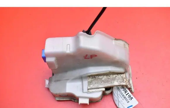 Volkswagen Golf Plus Front door lock