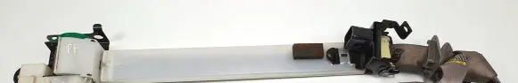 Chevrolet Tahoe Front seatbelt 15760637
