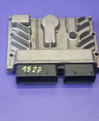 Opel Astra J Engine control unit/module 55591495 55579719 2321