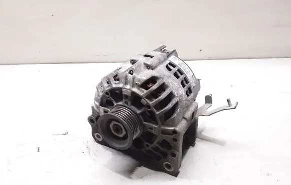 Skoda Fabia Mk1 (6Y) Generator/alternator 03D903025J