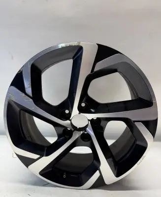 R18 alloy rim