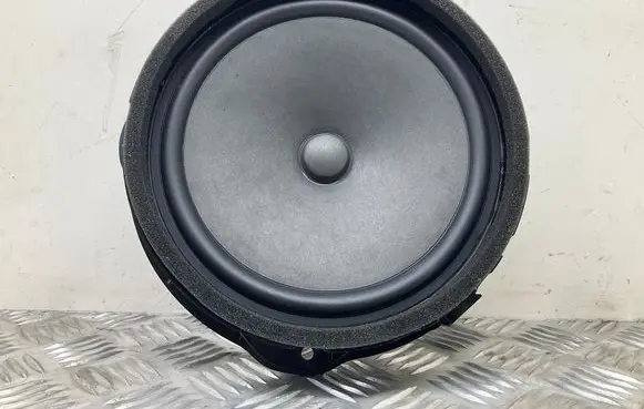 Audi A3 S3 8V Front door speaker 8V0035415D