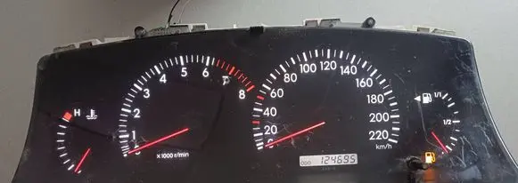 Toyota Corolla E120 E130 Speedometer (instrument cluster)