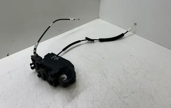 Peugeot 308 Front door lock 9810309480