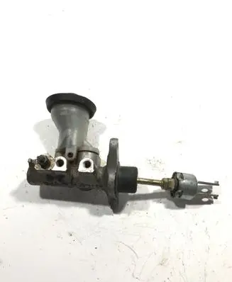 Toyota Hilux (N140, N150, N160, N170) Clutch master cylinder 