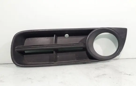 Front fog light trim/grill