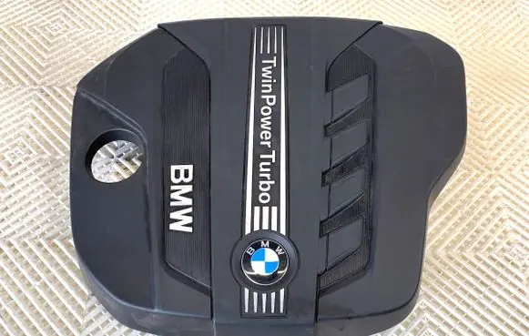 BMW X5 F15 Air filter box 7811027