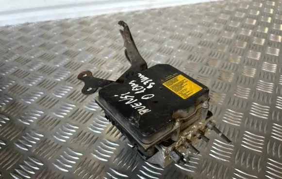 Toyota Avensis T270 ABS Pump 0265950749