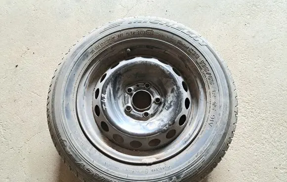 Volvo V70 R15 spare wheel 