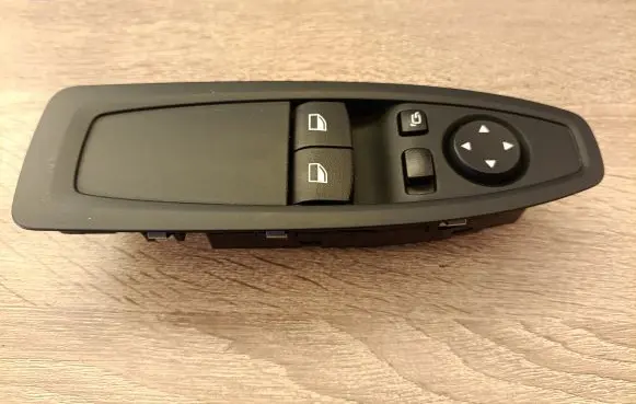 BMW M4 F82 F83 Electric window control switch 9362126 61319362126