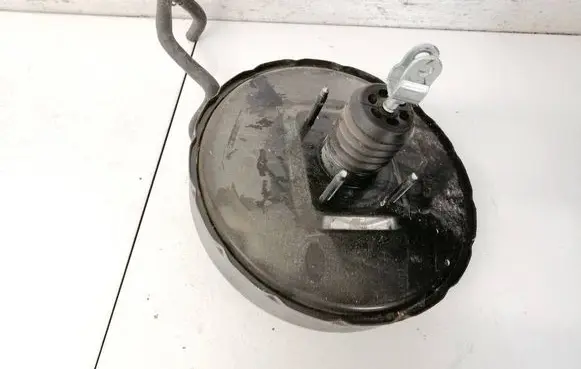 KIA Ceed Brake booster 585001h200
