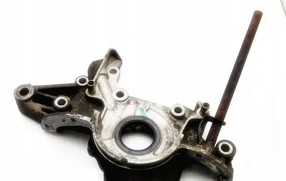 KIA Carens II Oil pump 8581374429