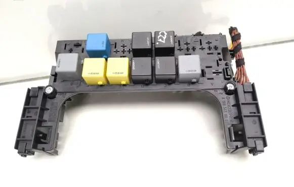 Mercedes-Benz A W169 Fuse module A1695450001 550000570 14185621