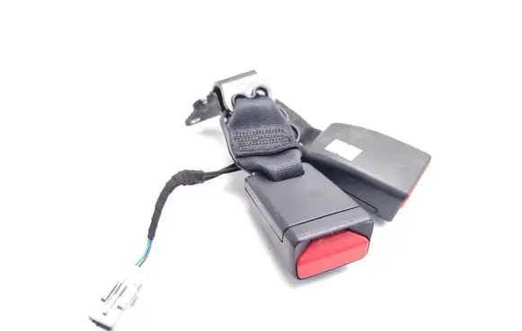 Middle seatbelt (rear)