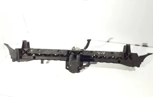 Top upper radiator support slam panel