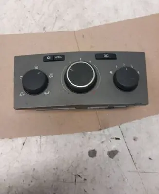 Opel Zafira B Climate control unit 8413 13201300 901512410005