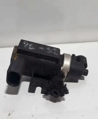 Volkswagen Golf IV Turbo solenoid valve 1J0906627 72290320 D2T64