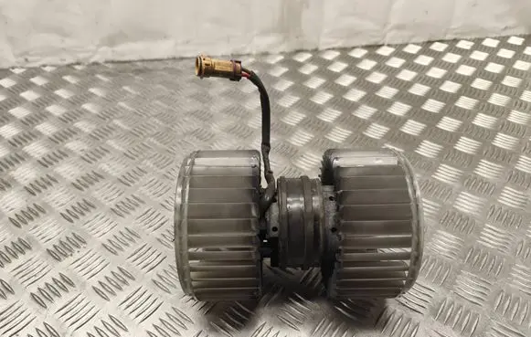 Audi A8 S8 D2 4D Heater fan/blower 4D0959101