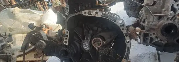 Toyota Yaris Manual 5 speed gearbox