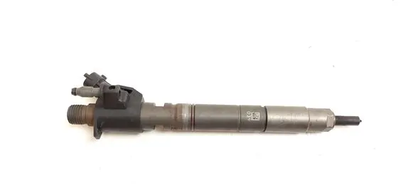 Volvo V70 Fuel injector 31272767 0445116036