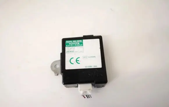 Toyota Avensis Verso Door control unit/module 8974144060 89741-44060