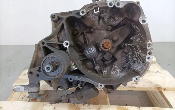 Renault Clio II Manual 5 speed gearbox JB1513