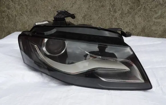Audi A4 S4 B8 8K Headlight/headlamp 8K0941004P 0301240272 LE07A6164