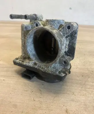Nissan Qashqai Throttle valve 52601