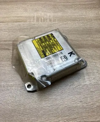 Toyota Prius (XW20) Airbag control unit/module 8917047390