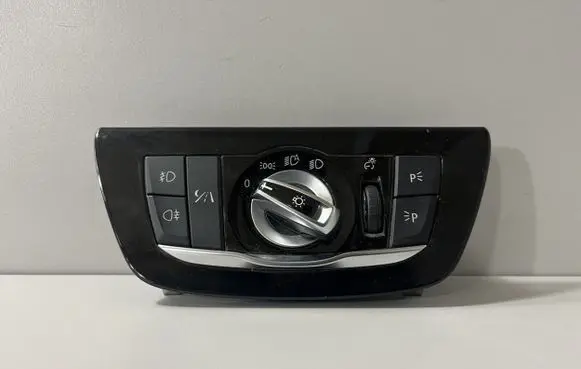 BMW 5 G30 G31 Light switch 6841887 9493738