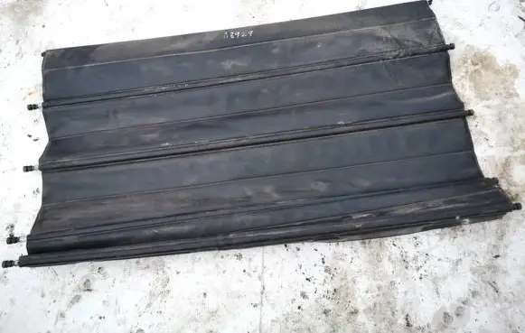 Volkswagen PASSAT B4 Parcel shelf