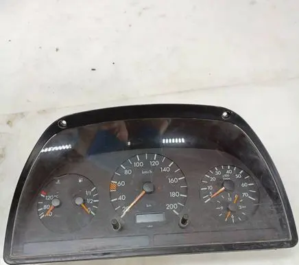 Mercedes-Benz Vito Viano W638 Speedometer (instrument cluster) 0005428801